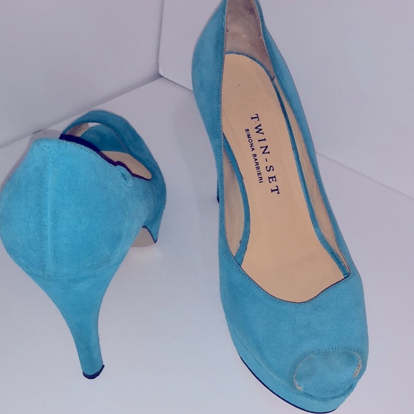 Twin Set Pumps - Picture 3 of 3